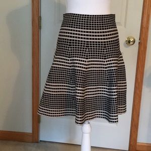 Max studio skater skirt